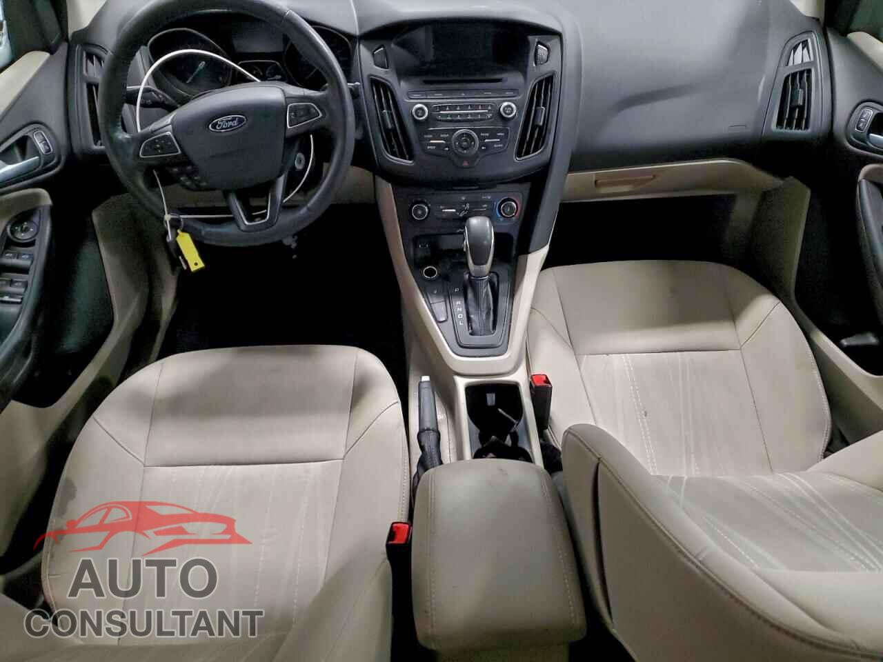 FORD FOCUS 2017 - 1FADP3F27HL250097