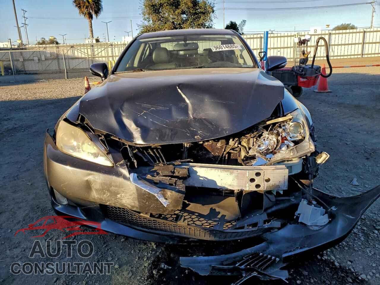 LEXUS IS 2010 - JTHBF5C22A5117311