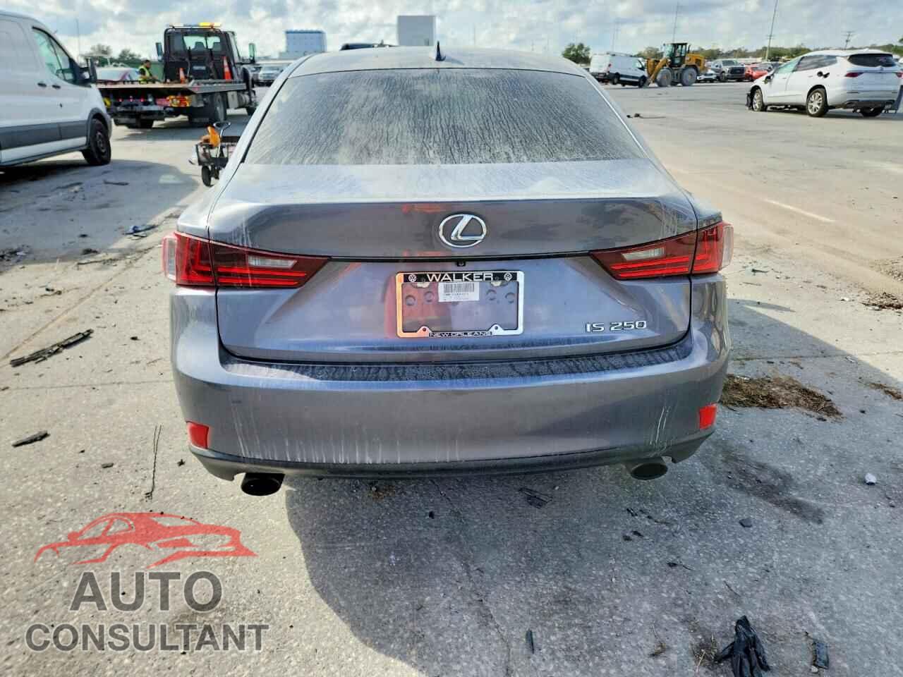 LEXUS IS 2014 - JTHBF1D28E5042515