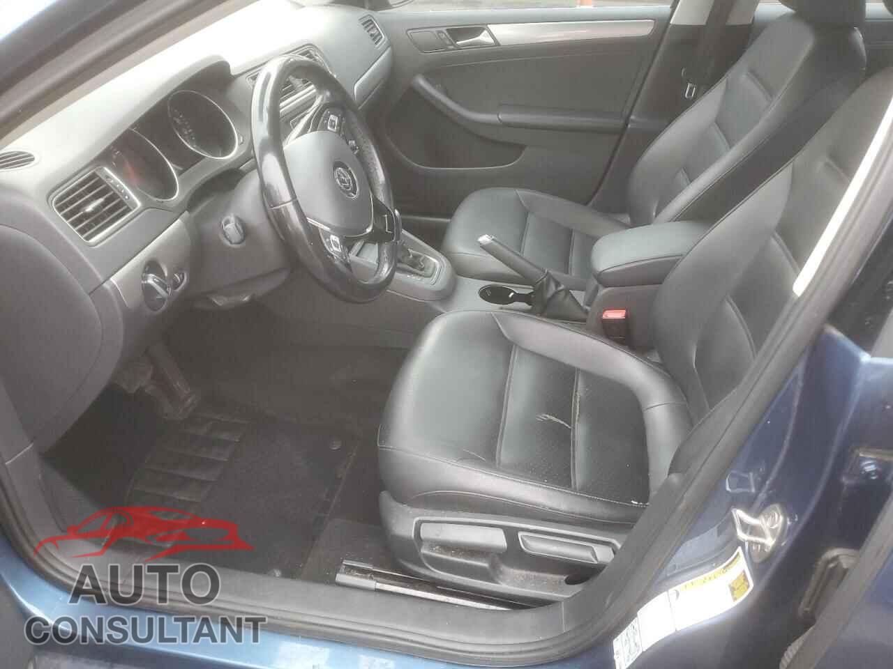 VOLKSWAGEN JETTA 2017 - 3VWDB7AJ2HM257520