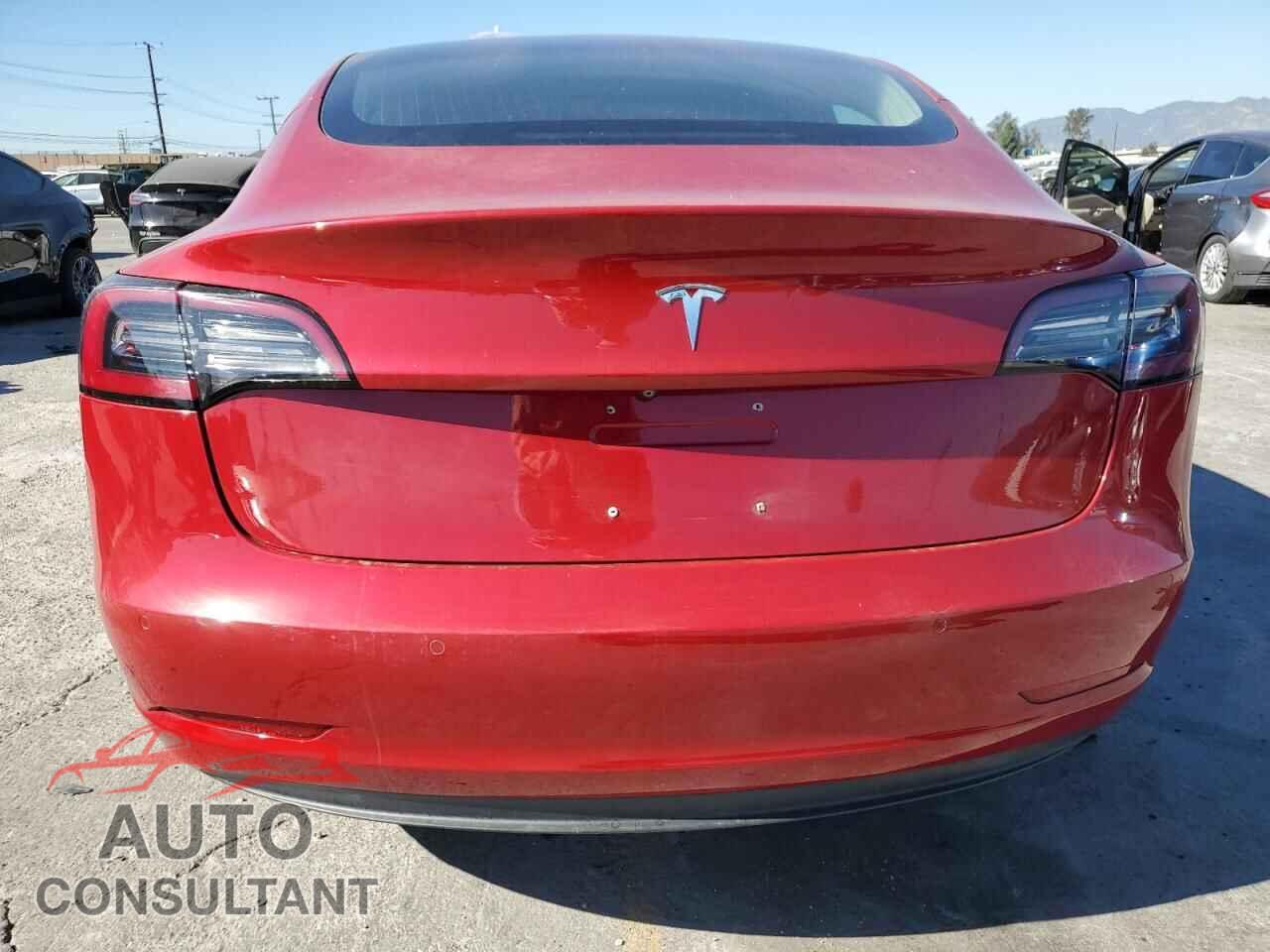 TESLA MODEL 3 2018 - 5YJ3E1EA9JF037945