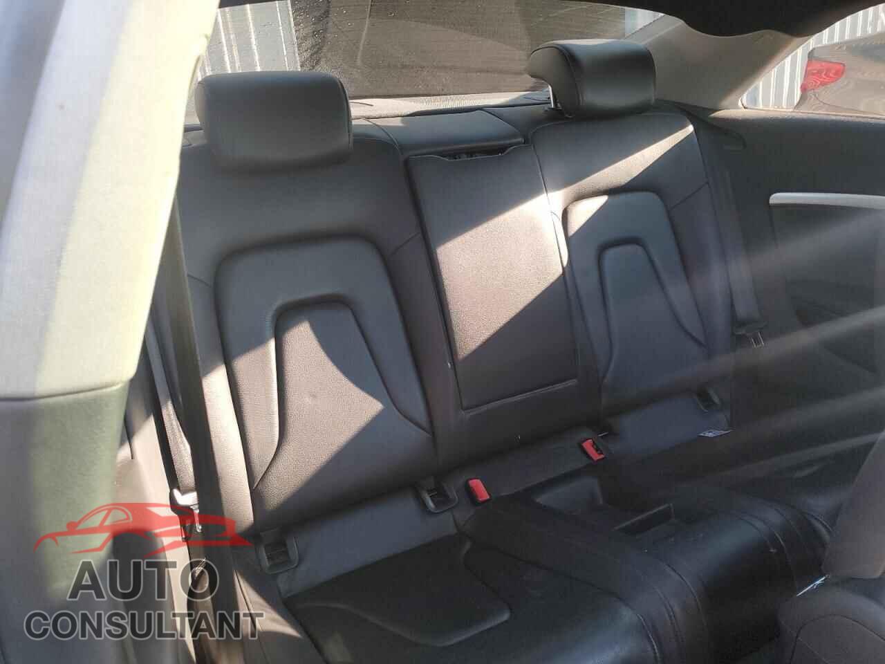 AUDI A5 2013 - WAUCFAFR9DA042588