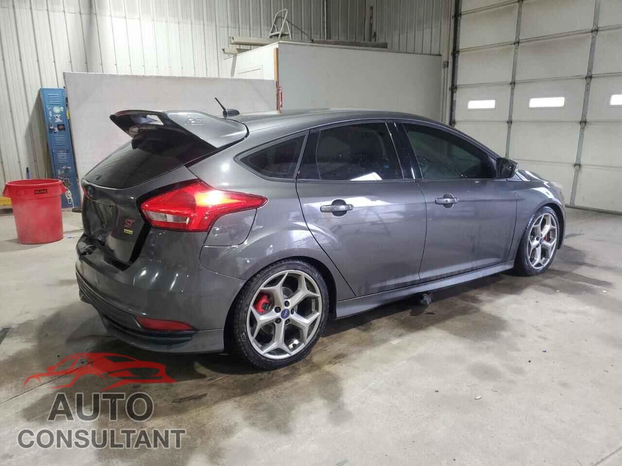 FORD FOCUS 2015 - 1FADP3L97FL321362
