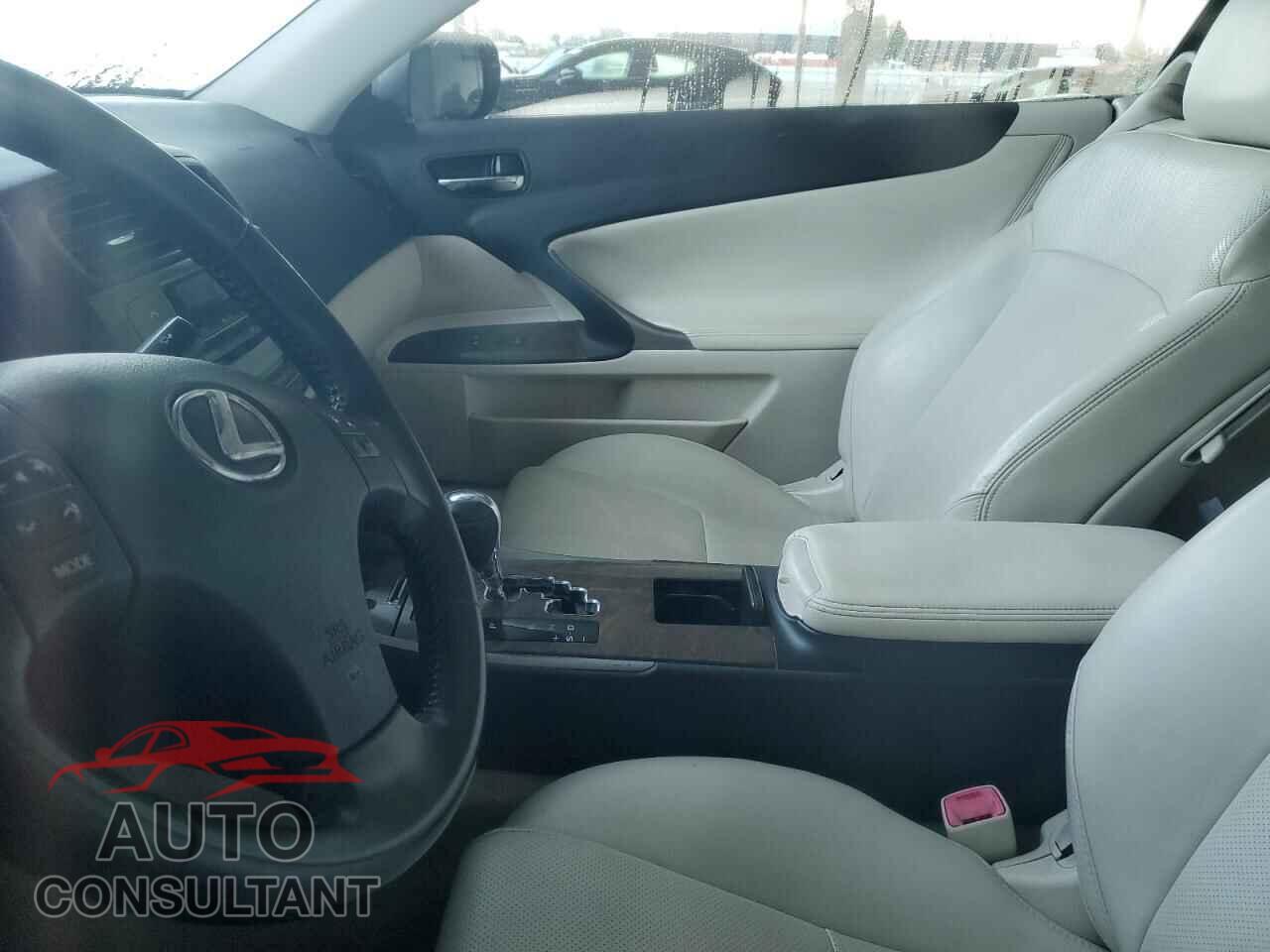 LEXUS IS 2010 - JTHFF2C24A2511393