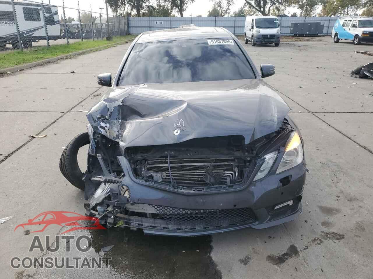 MERCEDES-BENZ E-CLASS 2011 - WDDHF7CB5BA406544