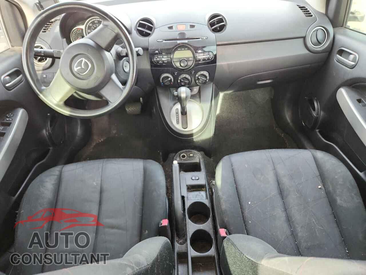 MAZDA 2 2014 - JM1DE1KY0E0179515
