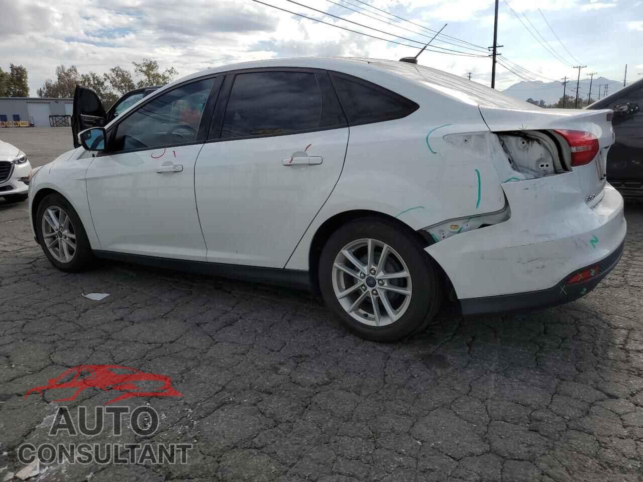 FORD FOCUS 2015 - 1FADP3F20FL300352