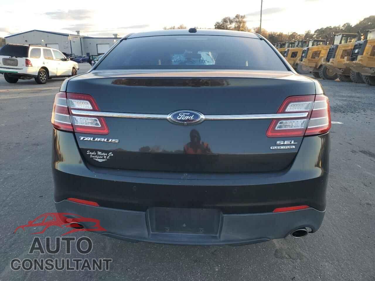 FORD TAURUS 2014 - 1FAHP2E82EG177579