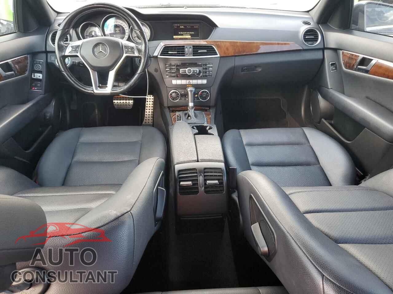 MERCEDES-BENZ C-CLASS 2014 - WDDGF4HB3EA945834