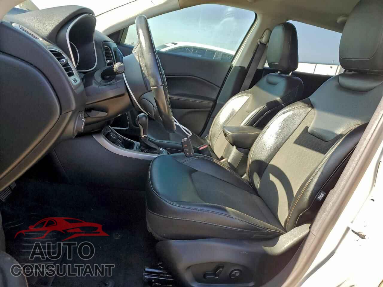 JEEP COMPASS 2017 - 3C4NJDBB0HT665231