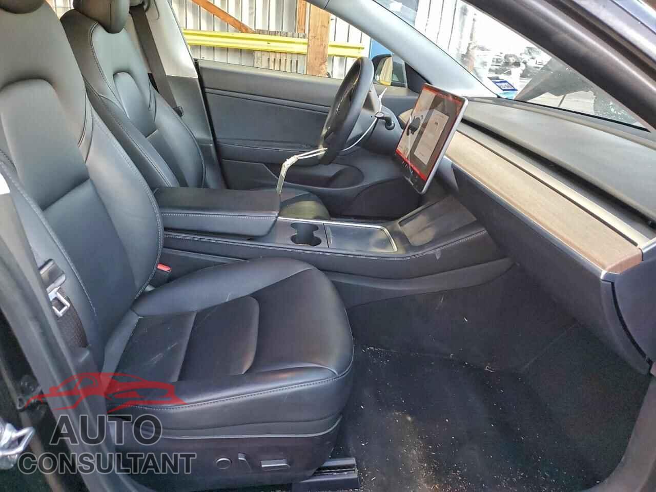 TESLA MODEL 3 2021 - 5YJ3E1EA1MF907076