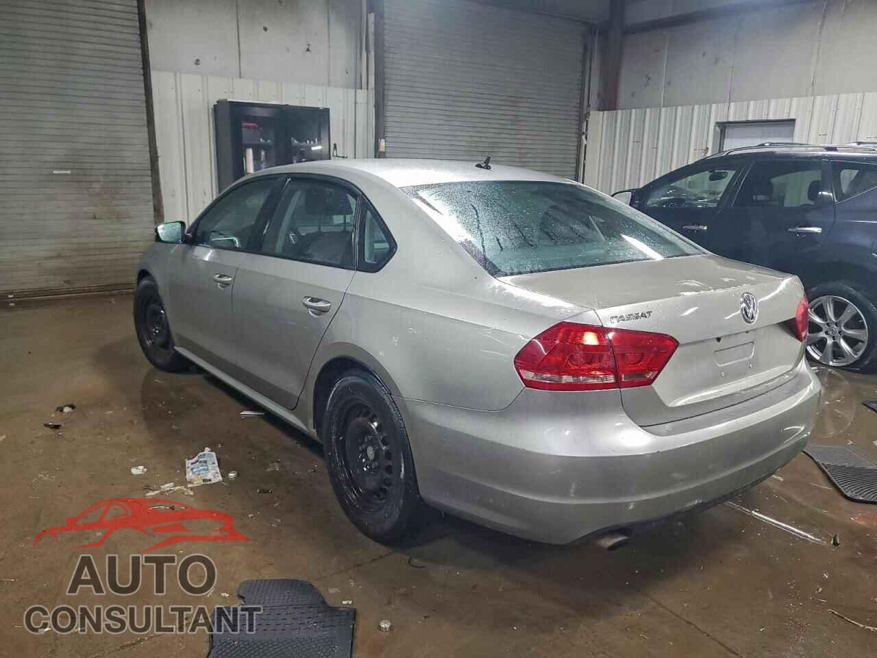 VOLKSWAGEN PASSAT 2014 - 1VWAP7A32EC009416