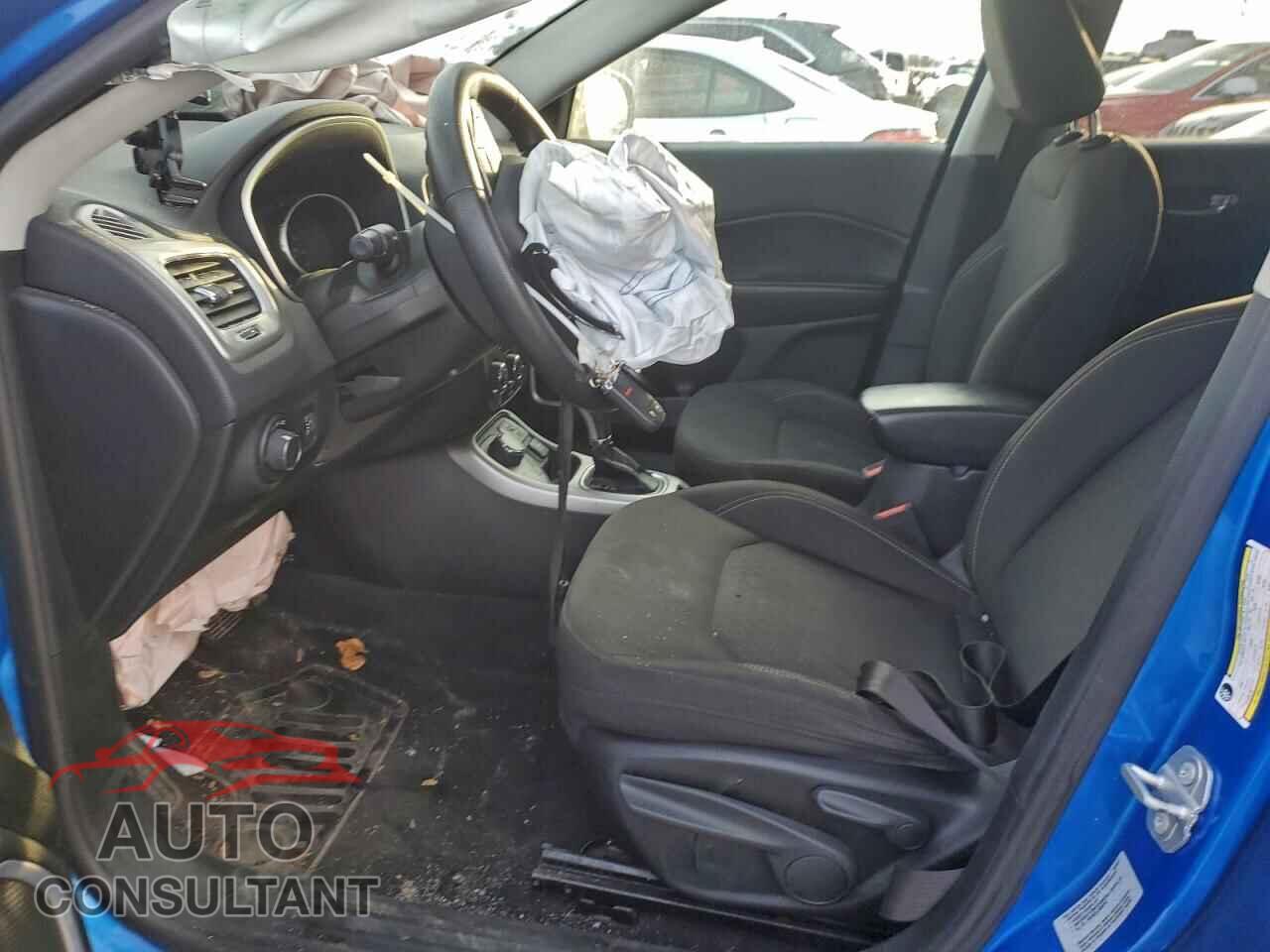 JEEP COMPASS 2017 - 3C4NJDAB2HT647458