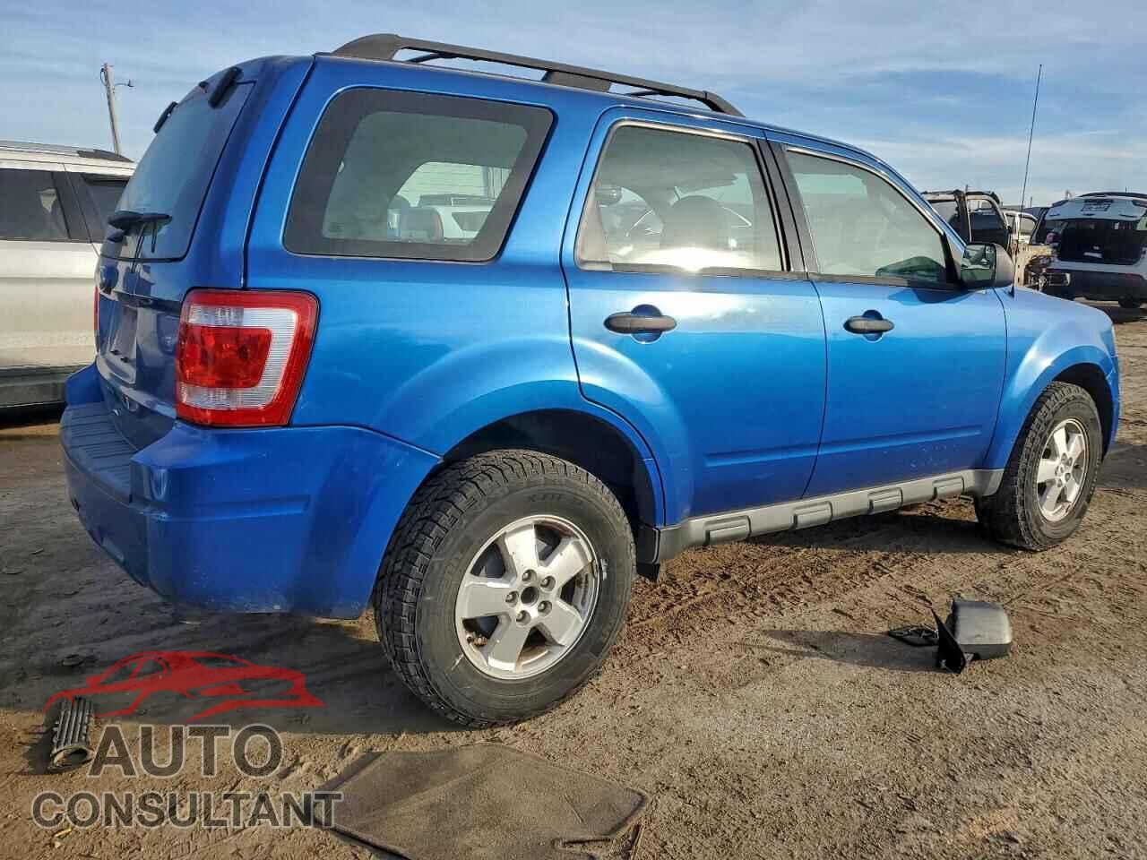 FORD ESCAPE 2011 - 1FMCU0C76BKC10602