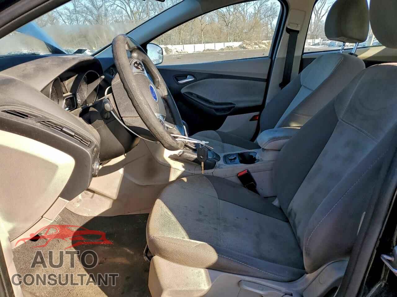 FORD FOCUS 2014 - 1FADP3F2XEL413708