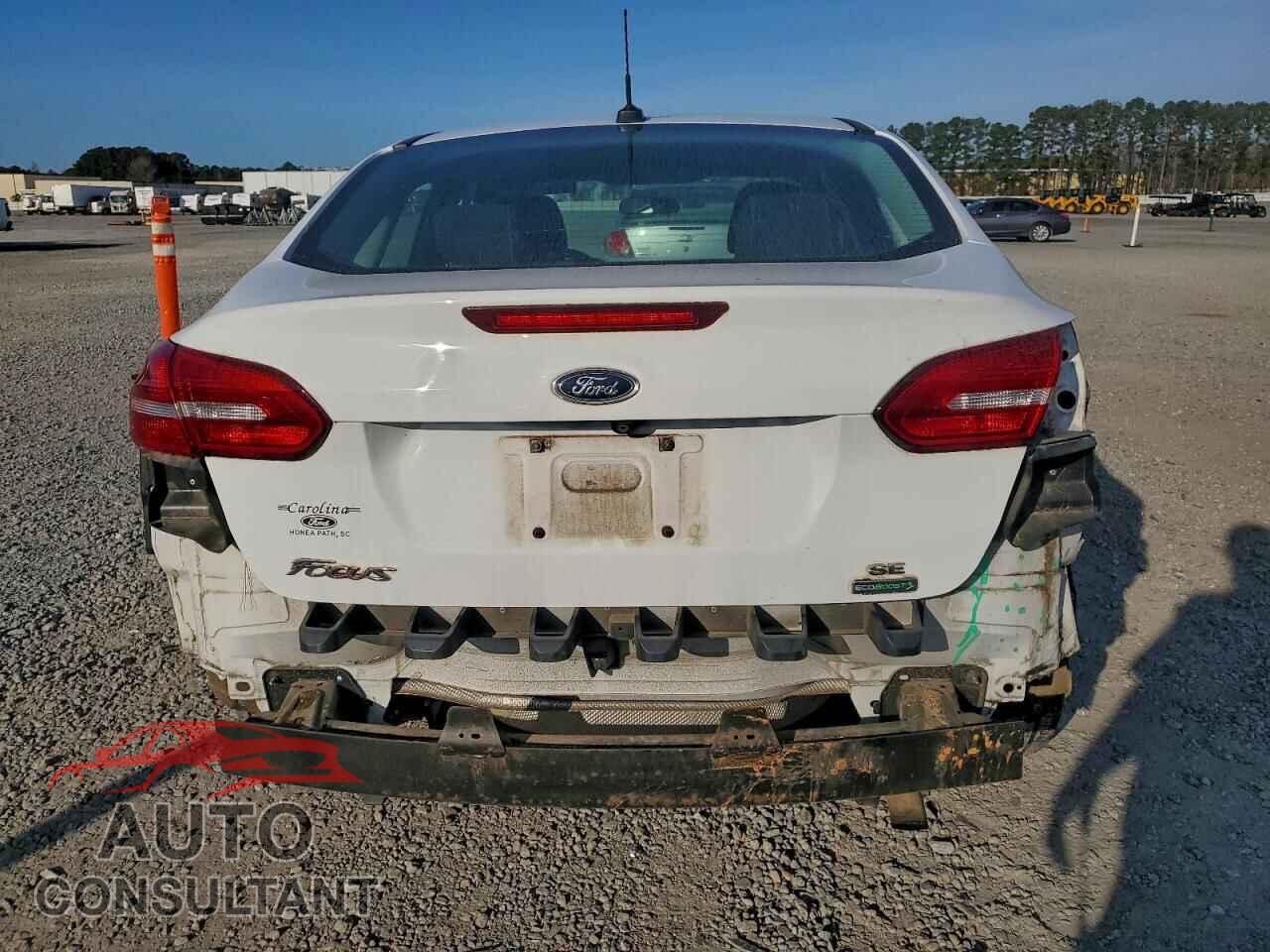 FORD FOCUS 2017 - 1FADP3FE0HL281752