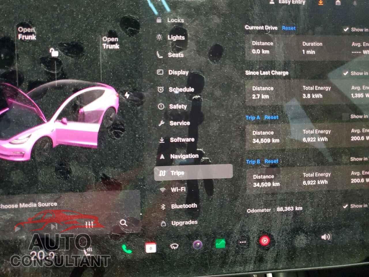 TESLA MODEL 3 2018 - 5YJ3E1EB4JF110261