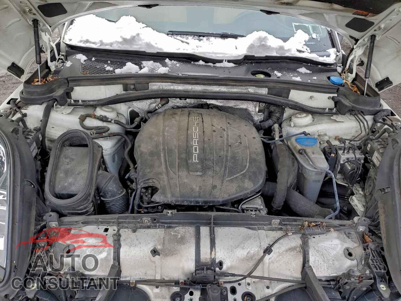 PORSCHE MACAN 2018 - WP1AA2A57JLB03440