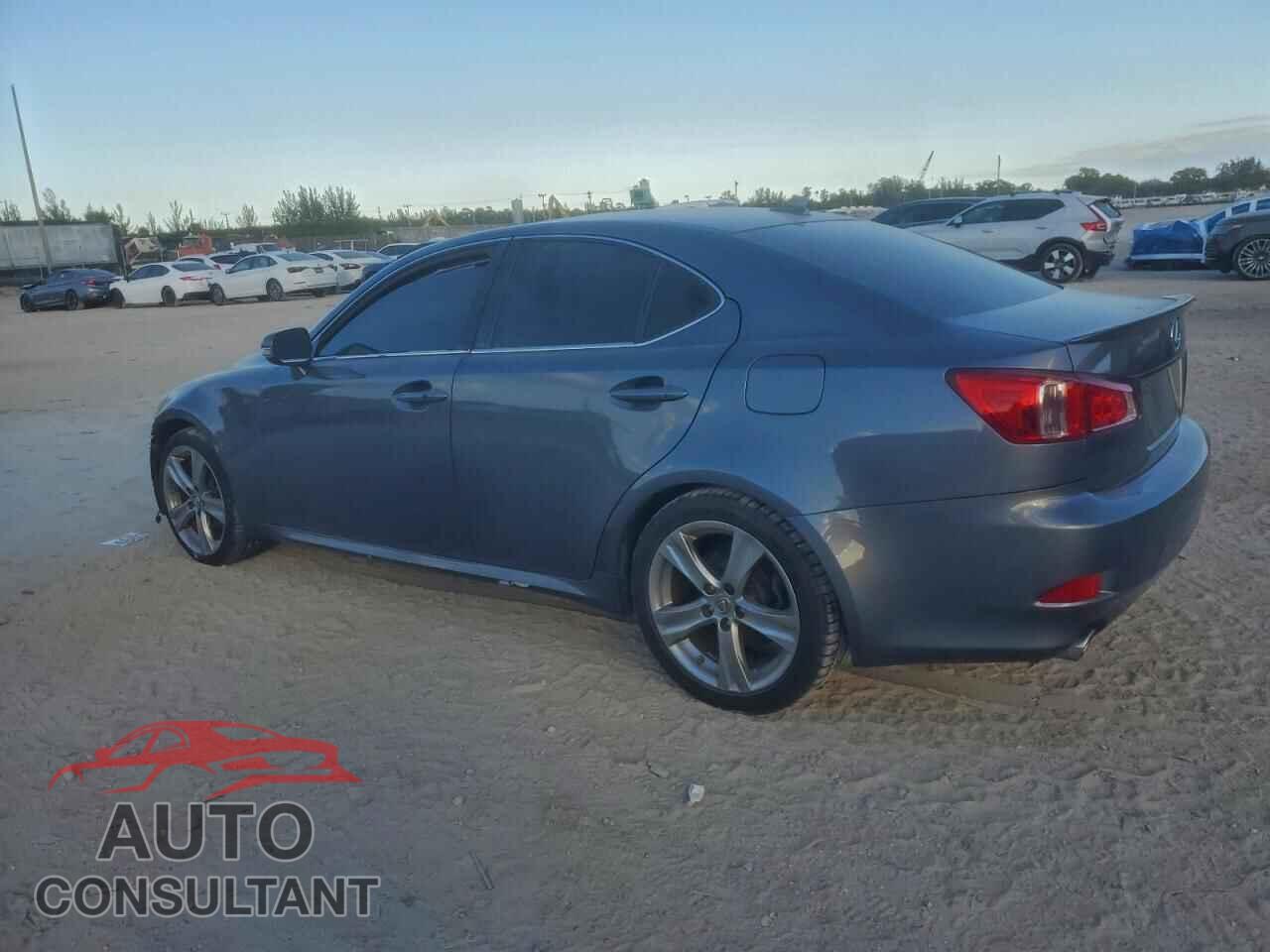 LEXUS IS 2013 - JTHBF5C22D5193230