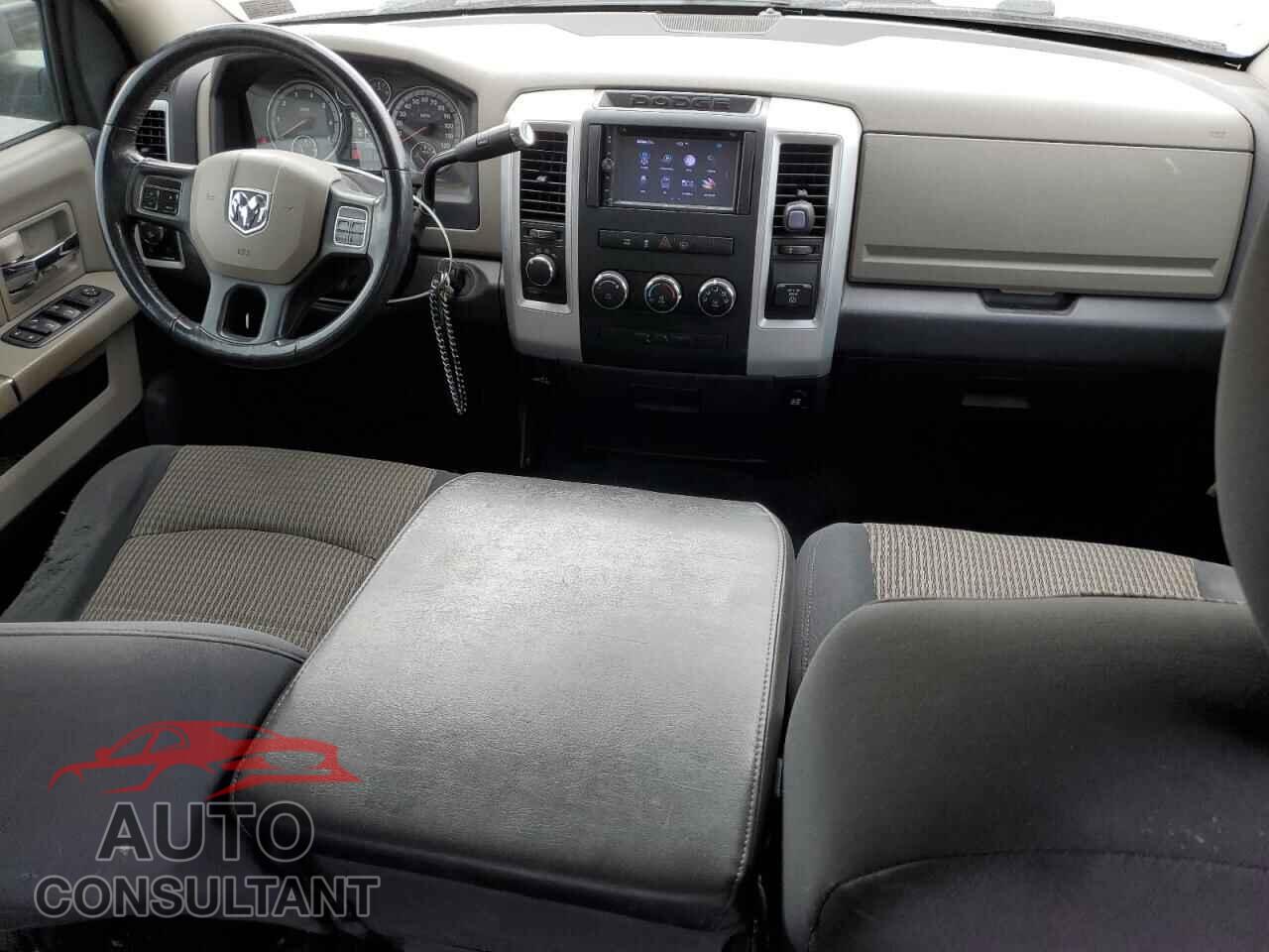 DODGE RAM 1500 2012 - 1C6RD7LT4CS160408