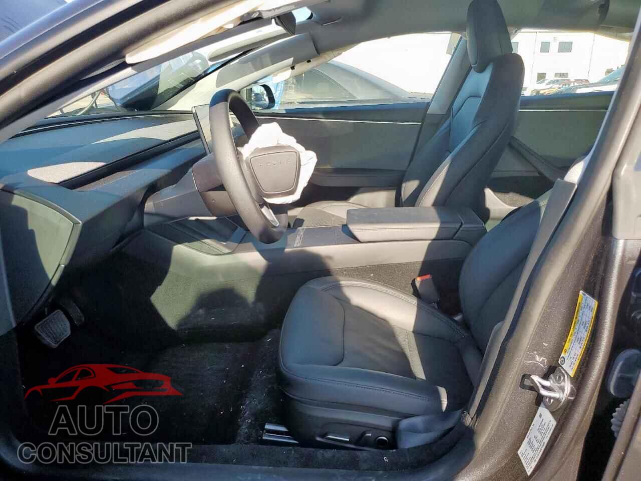 TESLA MODEL 3 2025 - 5YJ3E1EA2SF030806