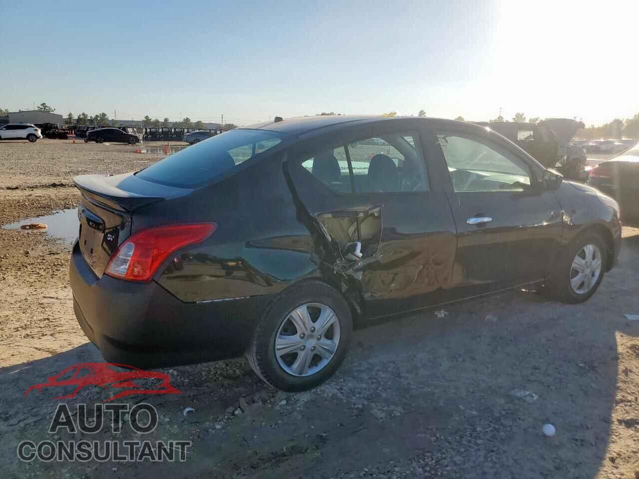 NISSAN VERSA 2019 - 3N1CN7AP3KL837028