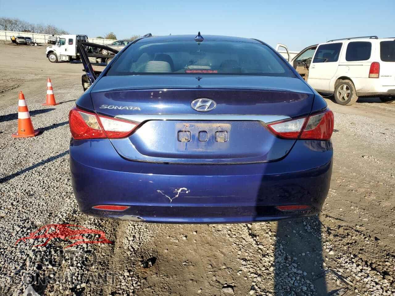 HYUNDAI SONATA 2012 - 5NPEB4AC8CH389204