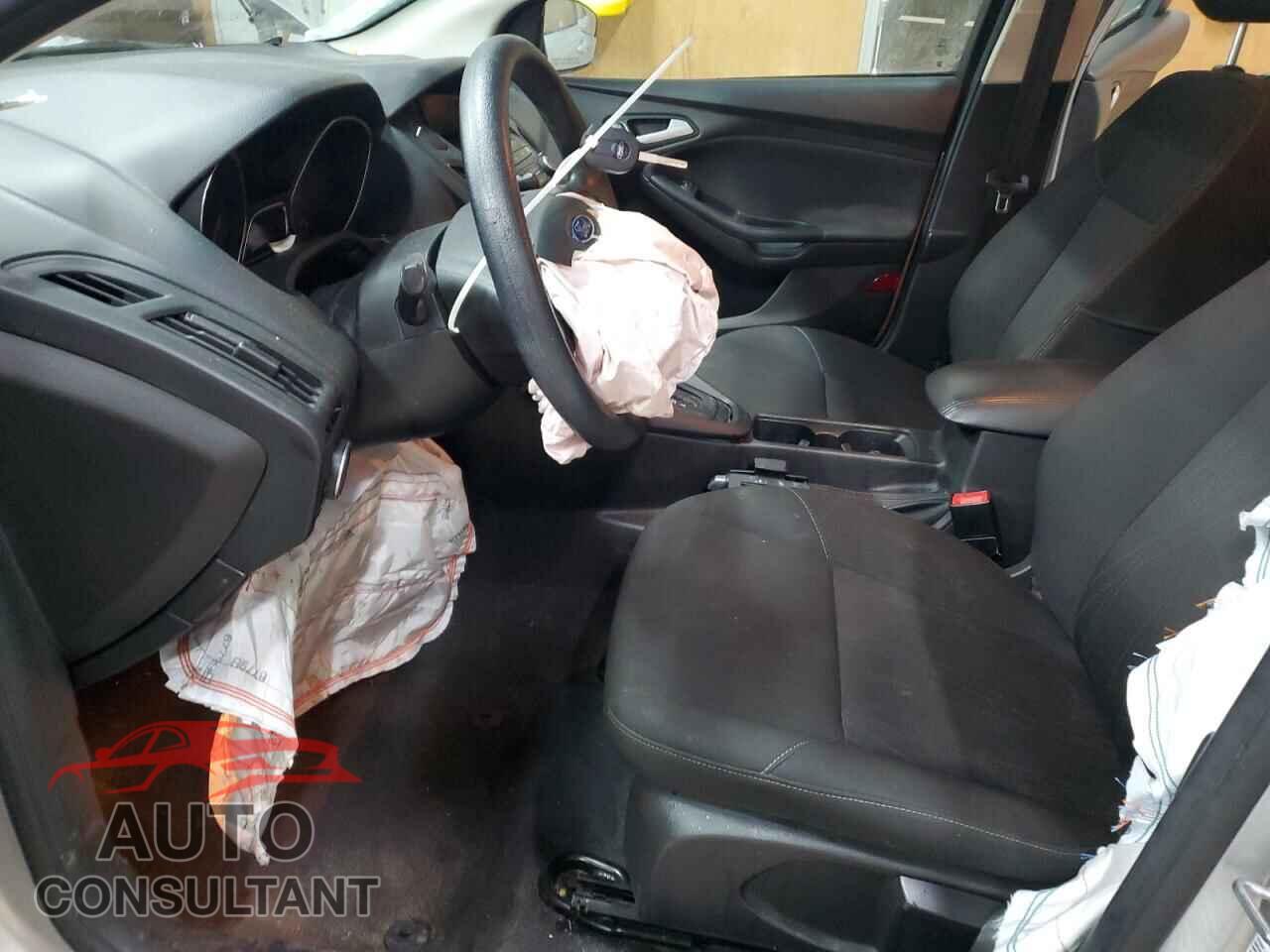 FORD FOCUS 2017 - 1FADP3F29HL224181