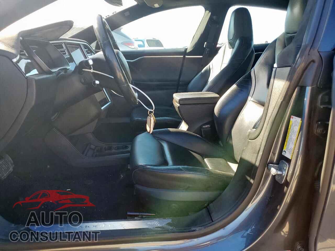 TESLA MODEL S 2015 - 5YJSA1E23FF106104