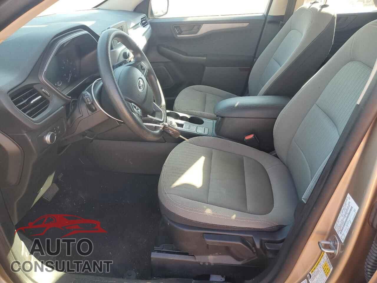 FORD ESCAPE 2020 - 1FMCU0F61LUA48208