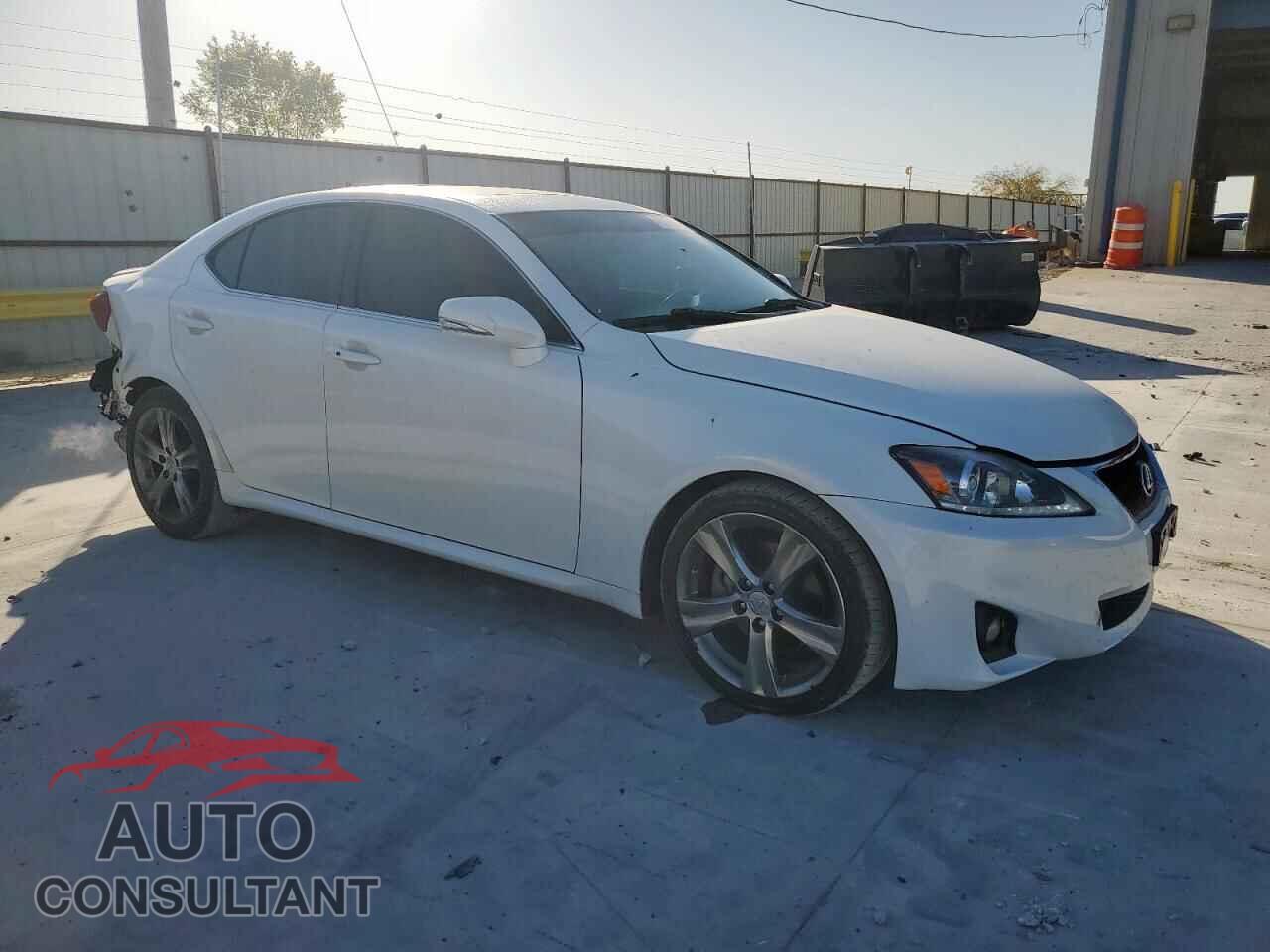 LEXUS IS 2011 - JTHBF5C26B5135053