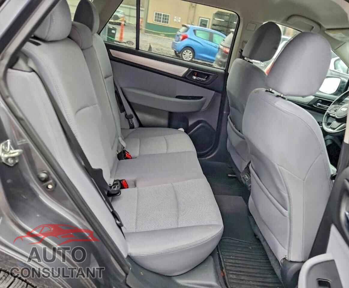 SUBARU OUTBACK 2018 - 4S4BSAFC4J3255157