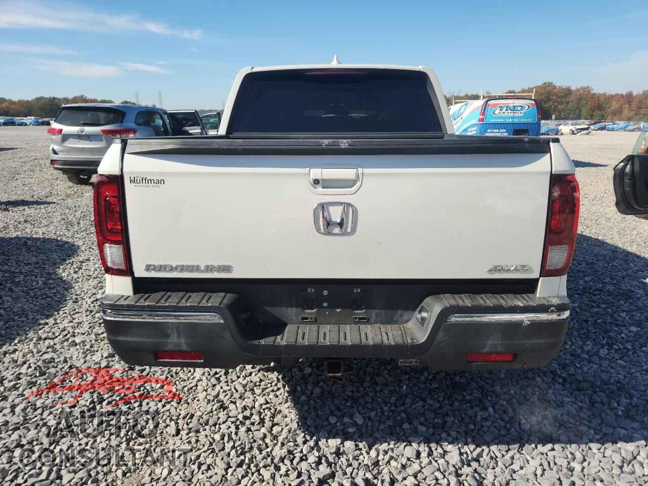 HONDA RIDGELINE 2017 - 5FPYK3F67HB001533