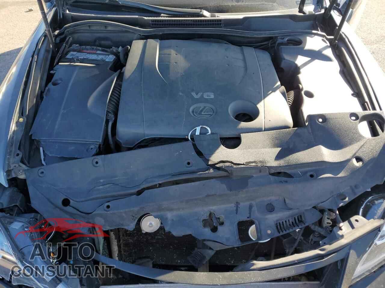 LEXUS IS 2011 - JTHCF5C25B5052038