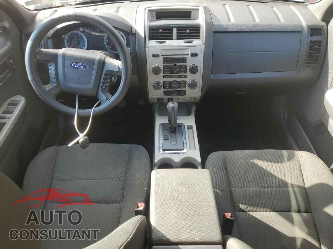 FORD ESCAPE 2010 - 1FMCU0D74AKB29580