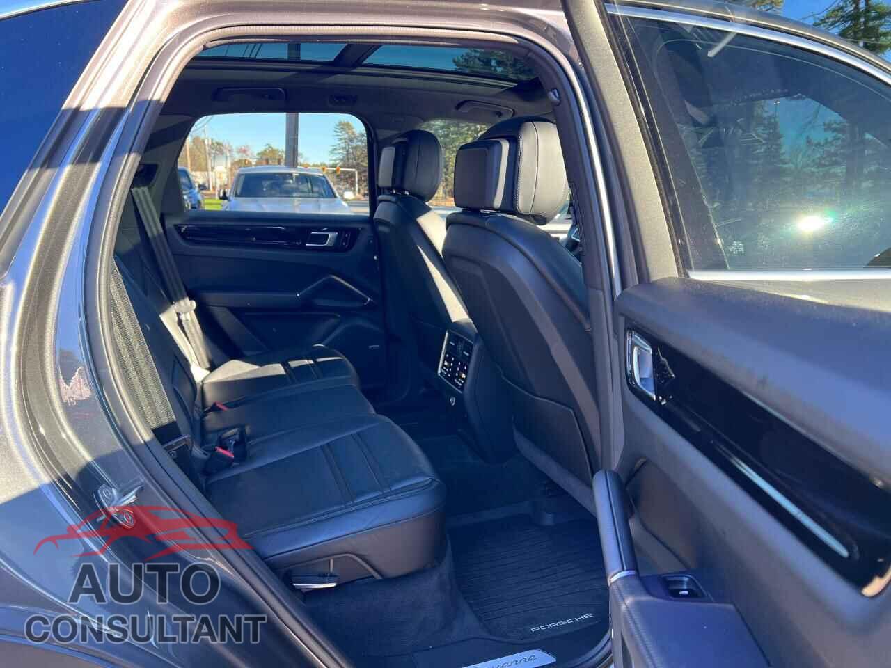 PORSCHE CAYENNE 2020 - WP1AA2AY3LDA09949