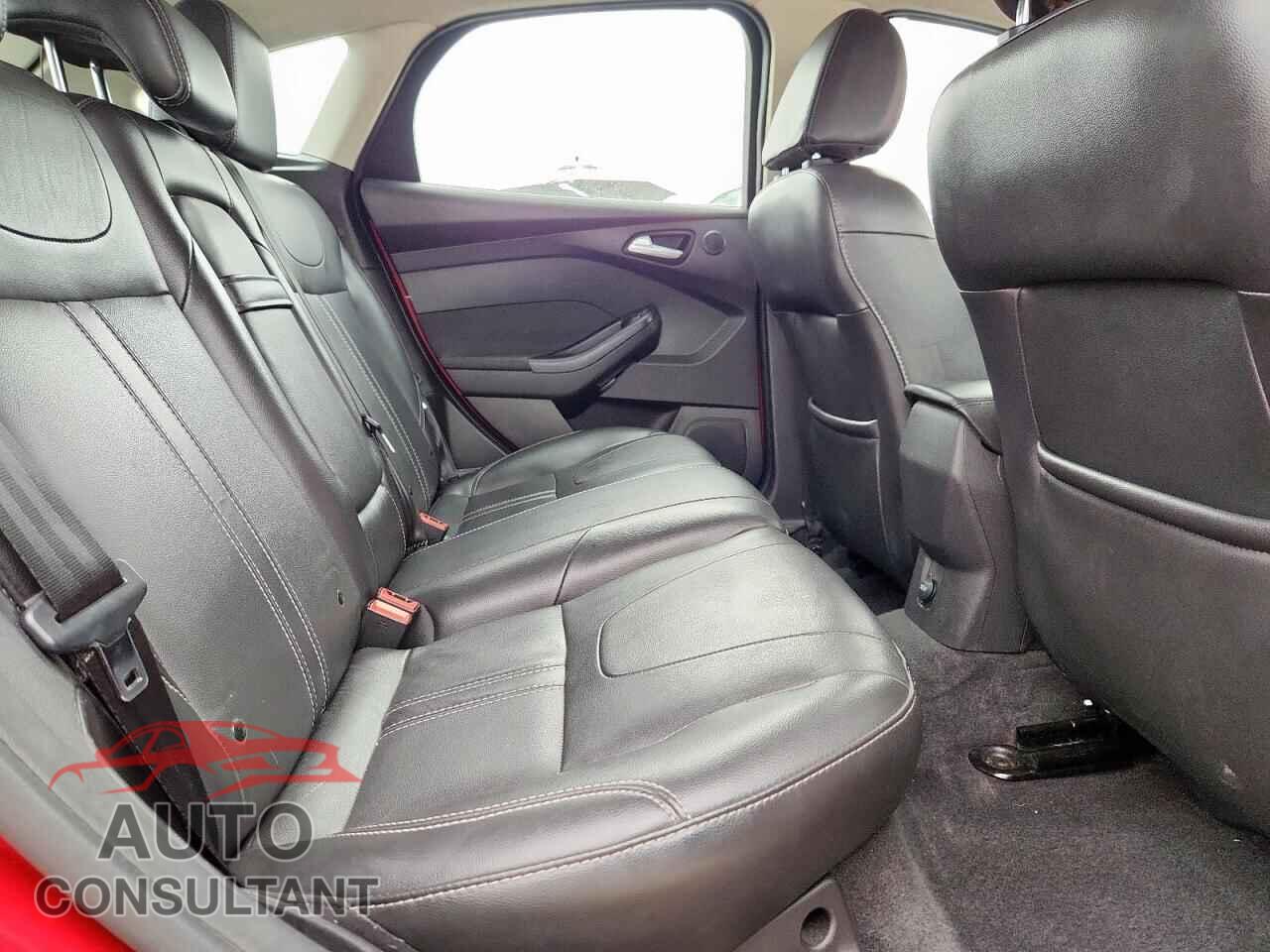 FORD FOCUS 2012 - 1FAHP3N21CL449559