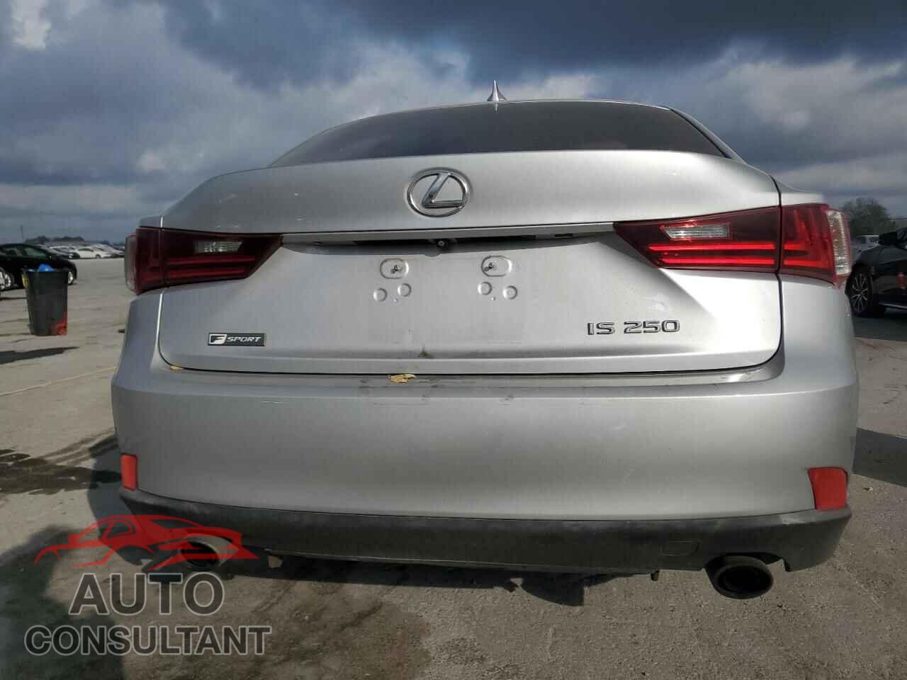LEXUS IS 2015 - JTHBF1D23F5068604