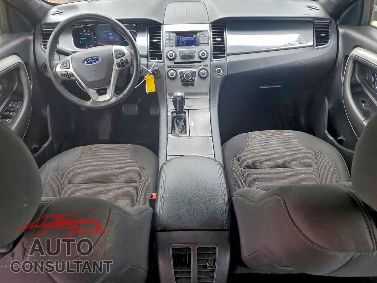 FORD TAURUS 2015 - 1FAHP2E85FG192210