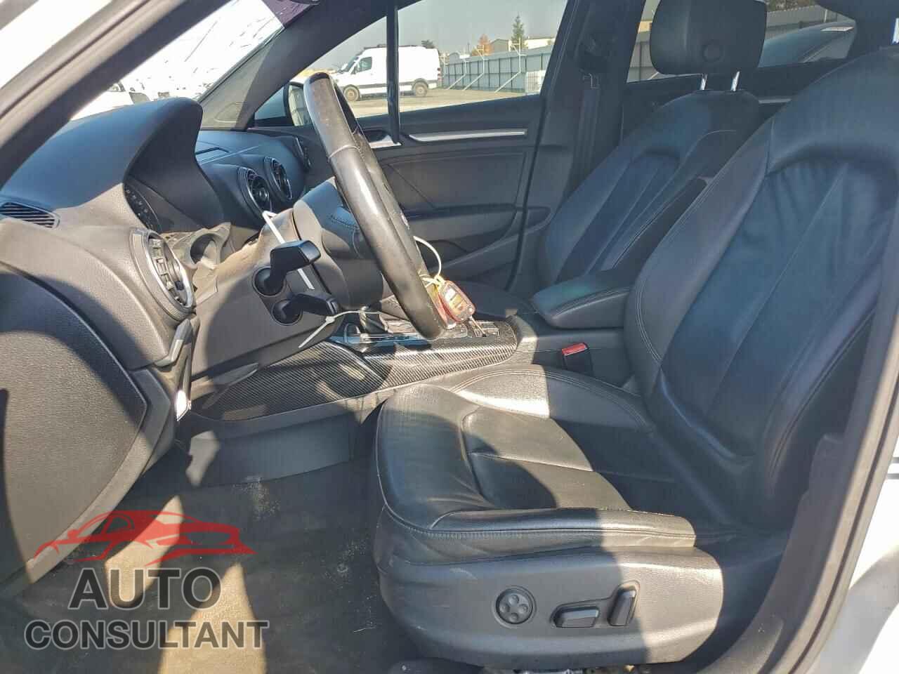 AUDI A3 2015 - WAUACGFF5F1143655