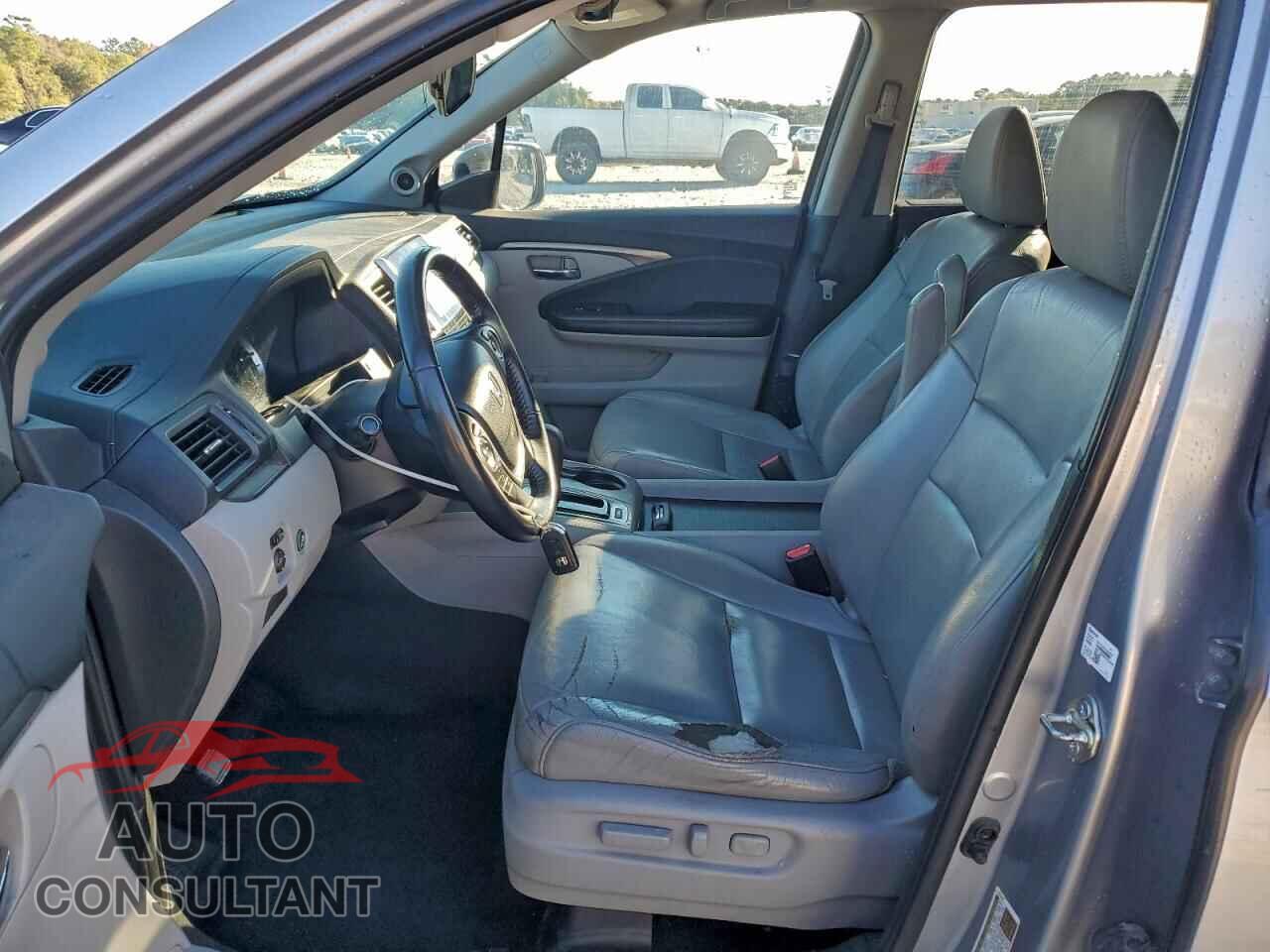 HONDA PILOT 2016 - 5FNYF5H70GB032085