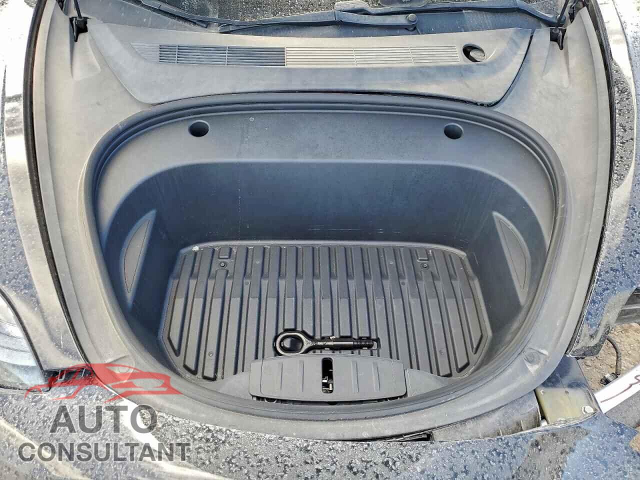 TESLA MODEL 3 2021 - 5YJ3E1EC0MF868000