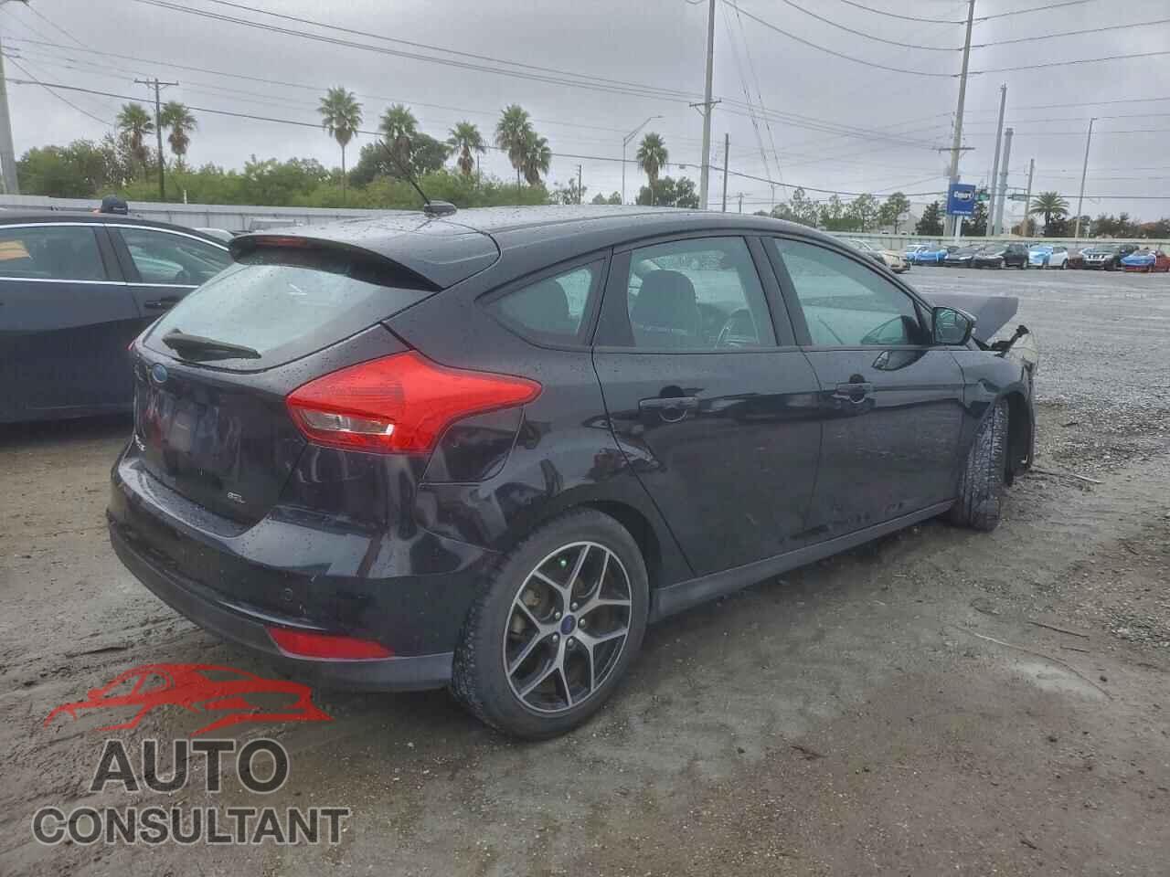 FORD FOCUS 2017 - 1FADP3M20HL327380