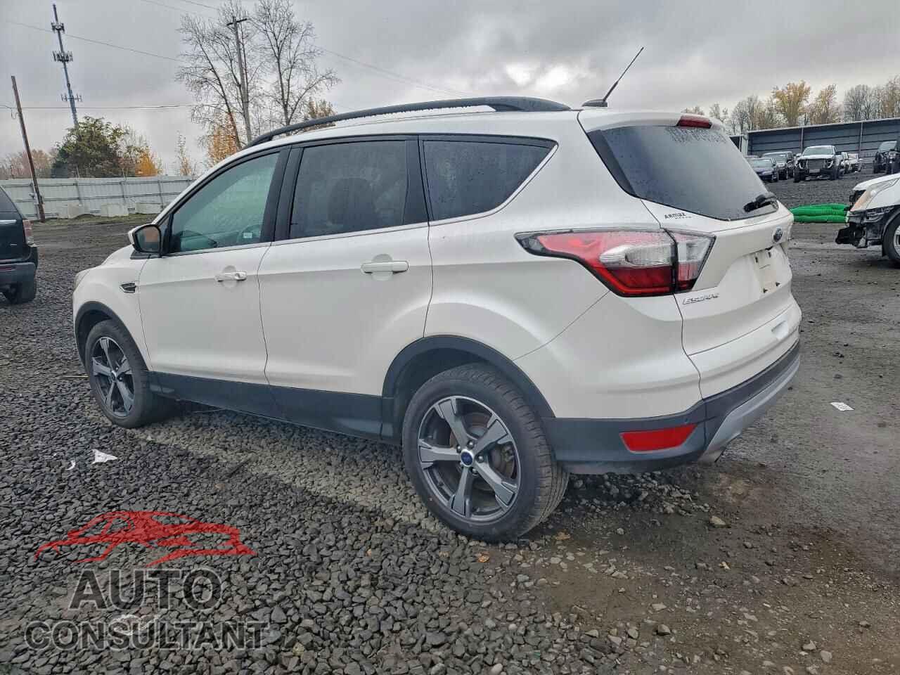 FORD ESCAPE 2017 - 1FMCU9GD0HUB16281