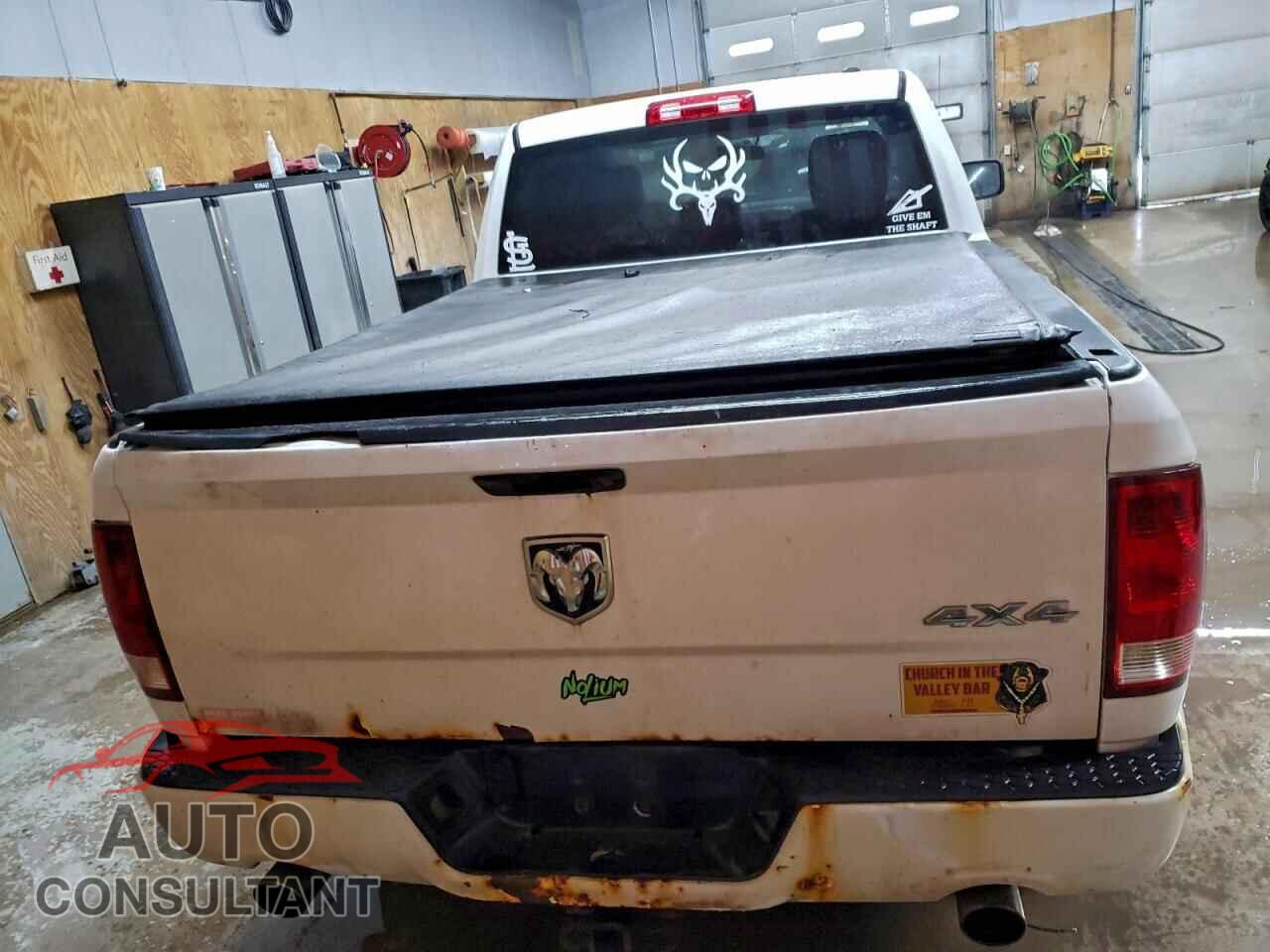 DODGE RAM 1500 2012 - 1C6RD7FT4CS179696
