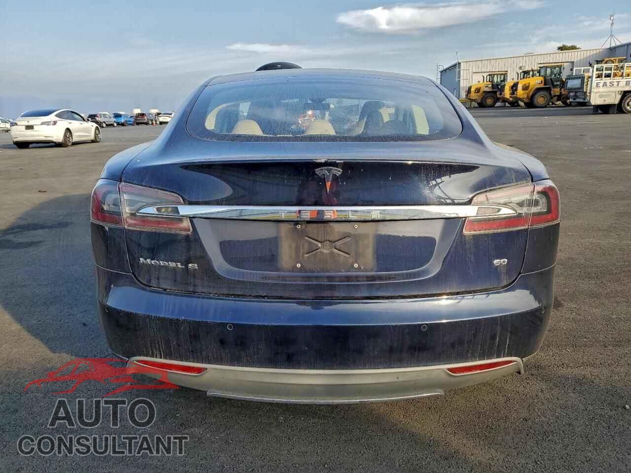 TESLA MODEL S 2014 - 5YJSA1S10EFP55756