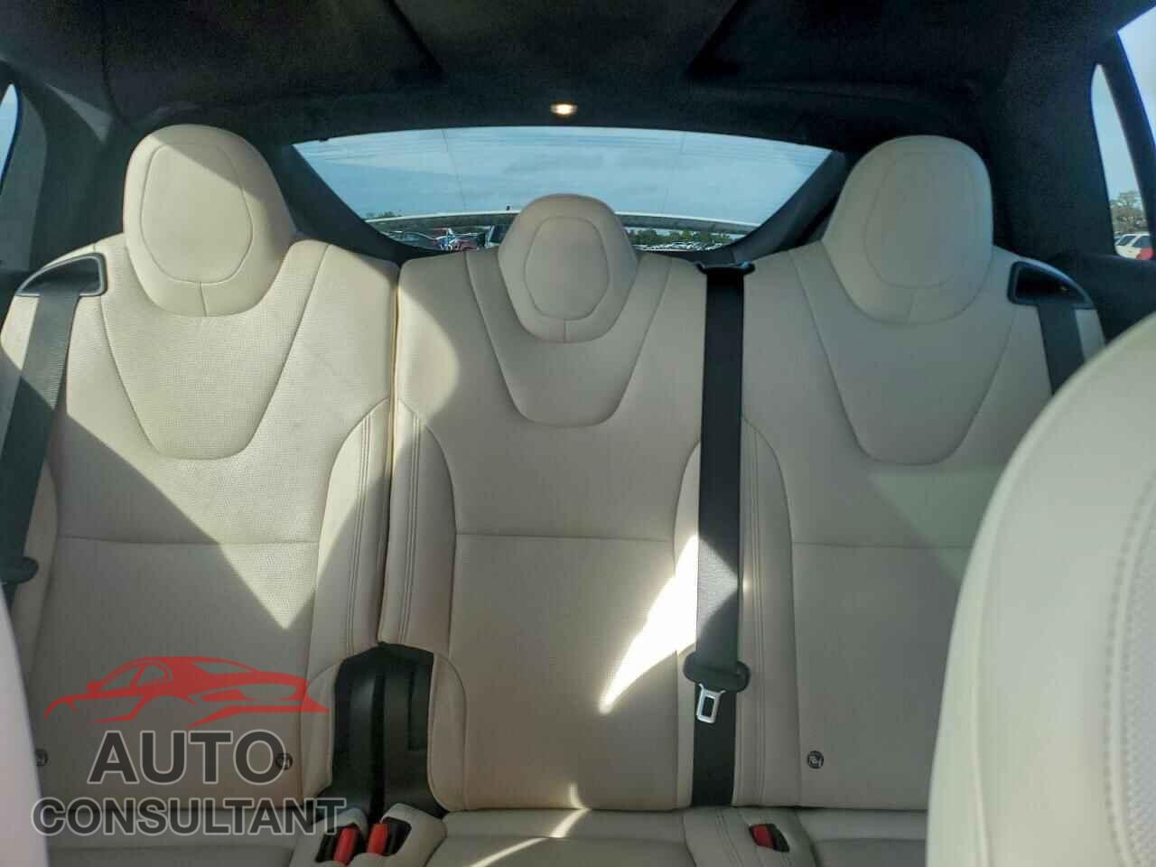 TESLA MODEL X 2023 - 7SAXCDE59PF369407