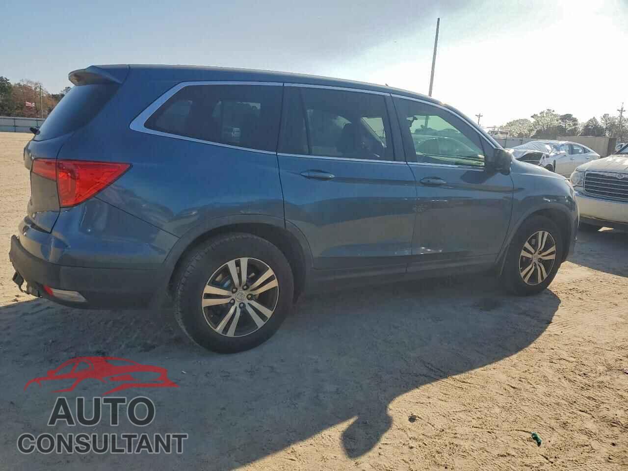 HONDA PILOT 2017 - 5FNYF5H53HB017953