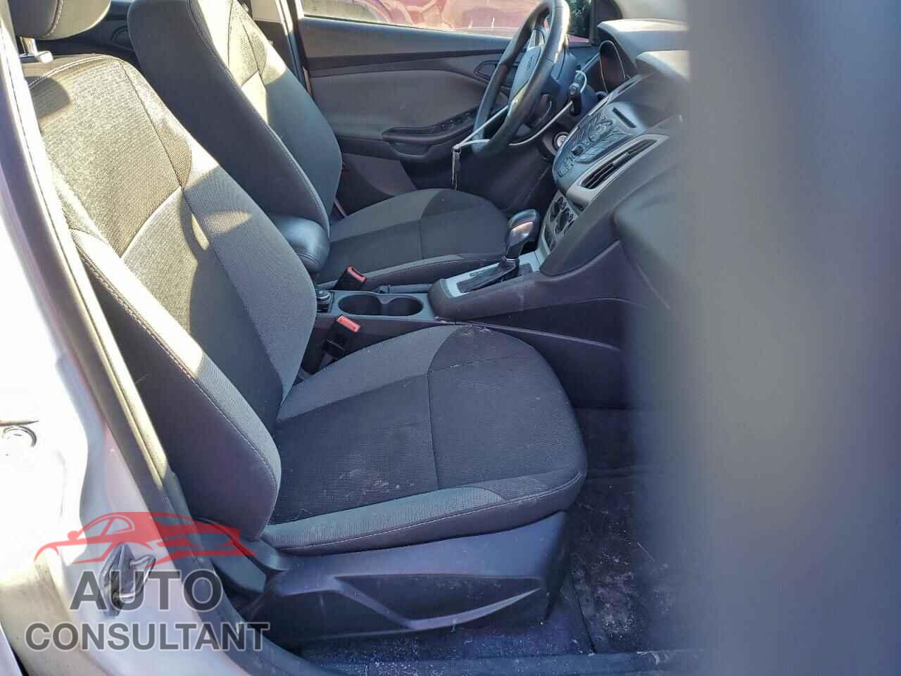 FORD FOCUS 2012 - 1FAHP3K24CL365322
