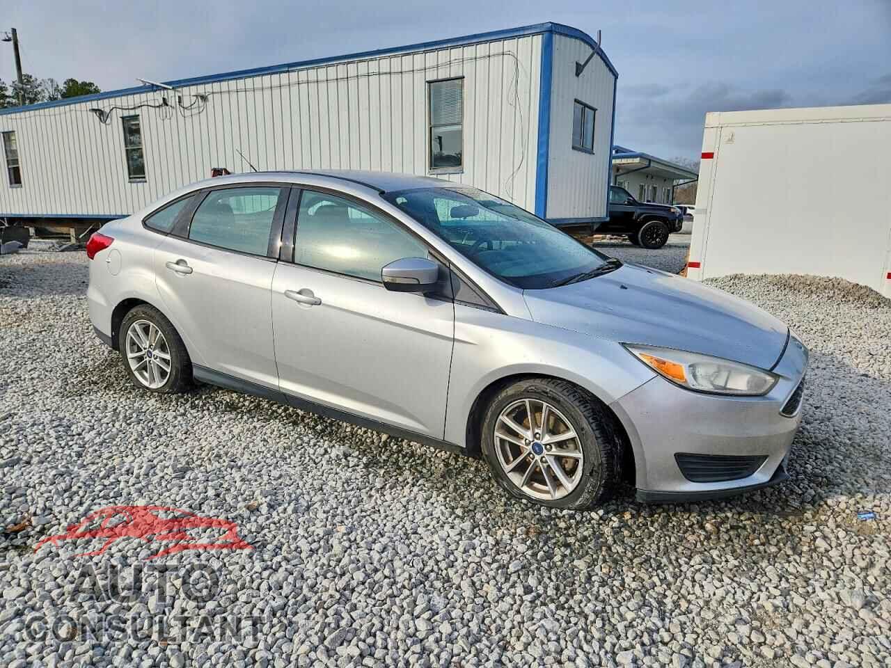 FORD FOCUS 2017 - 1FADP3F29HL221023
